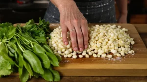 Ne jetez plus vos verts de poireaux : 10 recettes anti-gaspi pour enfin les sublimer